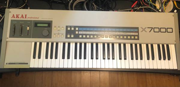 Akai X7000 12bit Sampler - musical instruments - by owner - sale