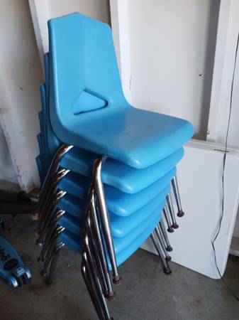 6 small chairs 1
