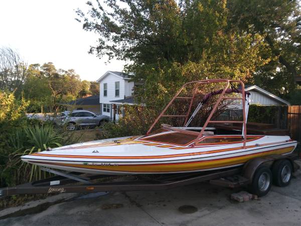 1979 Ski Boat 1