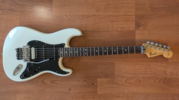 Fender Stratocaster HSS w/Original Floyd Rose (MIM) 1