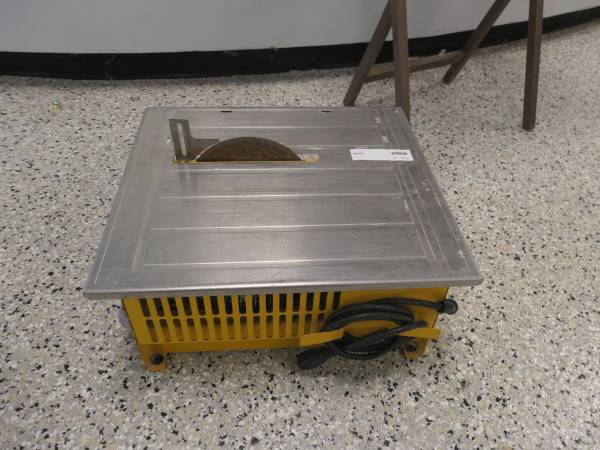 Work Force Tile Saw 1