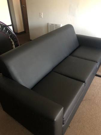 Free couch 1