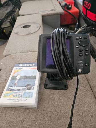 Hummingbird fish finder 1