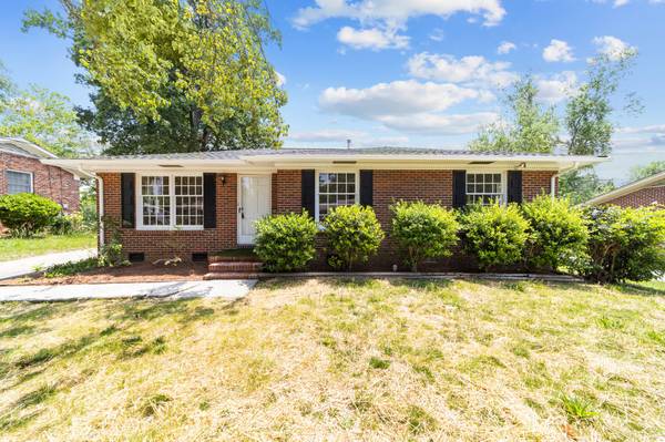 $239,900 / 4br - 1082ft2 - PRICE REDUCED! 4 Beds, 1.5 Baths Brick Home (Rolling Roads)64027276401794120