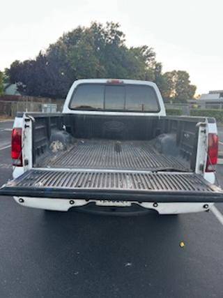 FORD 250 TRUCK LOW MILES ORIG. OWNER - $13,800 (concord / pleasant hill / martinez)63471010073473123