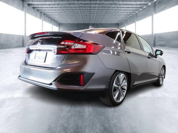 2018 Honda Clarity Plug-In Hybrid Touring - ¡BUENO/MALO/NO CREDITO OK! - $20,999 (+ Escondido Auto Super Center)63624789307267122