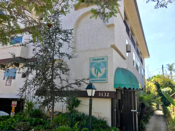 $2,225 / 1br - 650ft2 - One bedroom loft in Bankers Hill/Hillcrest! ***MOVE IN SPECIAL*** (Bankers Hill)63819410541313123