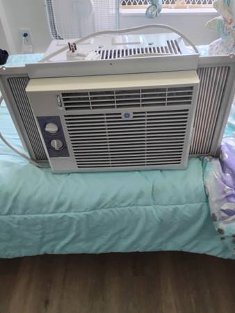 Small Air Conditioner 1