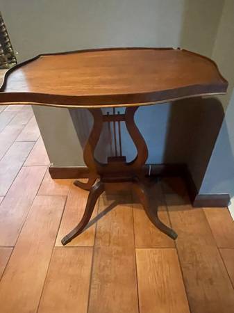 Small table 1