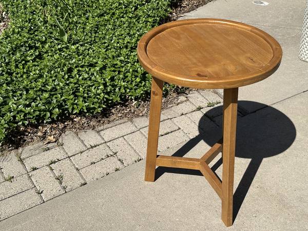 Round Wood Side Table 1