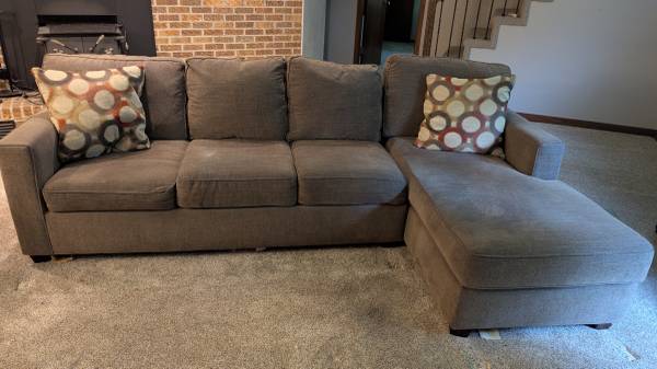 Queen Size Sleeper Sofa 1
