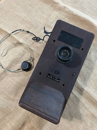 Antique Western Electric Wall Mounted Phone 1