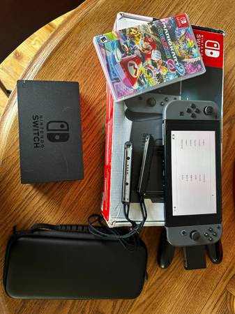 Nintendo Switch Console + Accessories + Mario Kart 8 Deluxe – Excellen 1