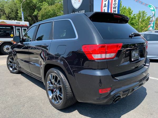 2013 Jeep Grand Cherokee SRT8 Vapor ~ L@@K ~ Negro/Negro ~ 48K millas ~ Cal - $38,888 (3925 AVENIDA ALHAMBRA, MARTINEZ, CA 94553)63470787759617123