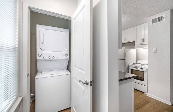 $900 / 414ft2 - 🏡 ¡Estudio encantador disponible este octubre! (Jefferson)63792246322307124