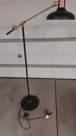 Floor Lamp 1