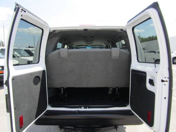 2012 Ford E-Series E 350 - Photo 13