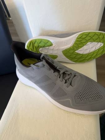 Golf Shoes Size 14M Brand New 1