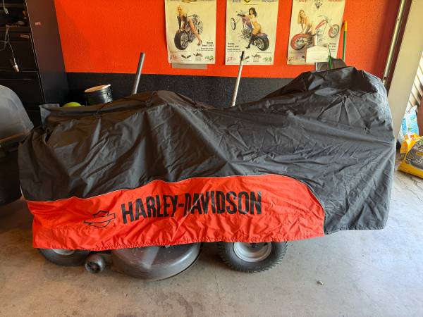 Harley Davidson Motor cycle cover. 1