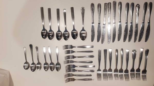 Free mixed silverware set 1