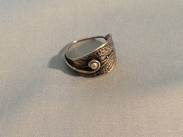Sterling Silver Ring With Pearl, Size 8 1
