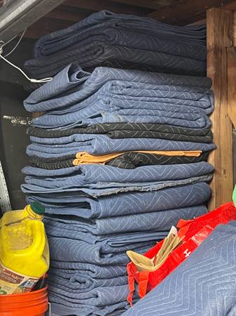 Moving blankets for sale 1