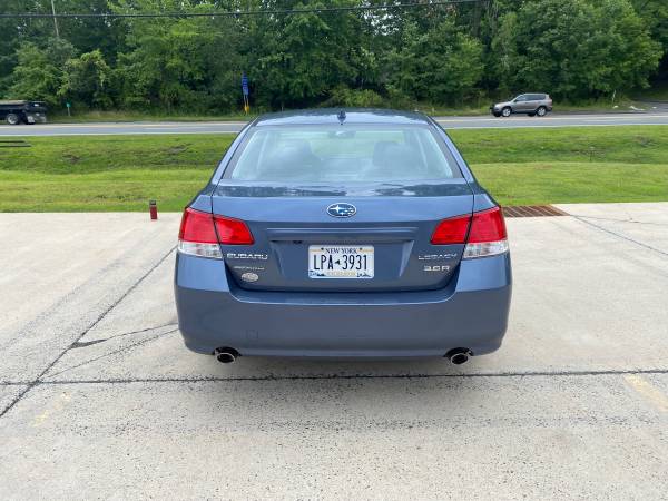 Subaru Legacy - $6.000 (condado de Rockland)63477062011393122