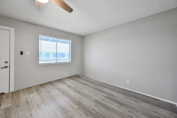 $995 / 1br - 450ft2 - 3025 N 32nd ST Unit #53 (Phoenix)64024994286977123