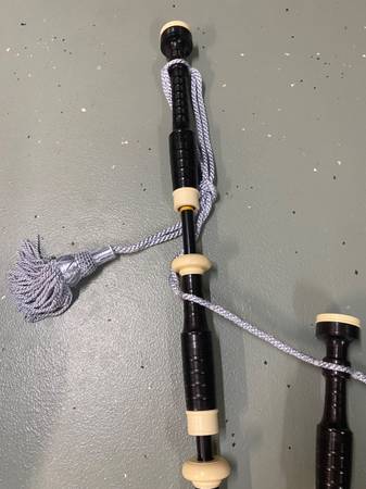 REPRODUCTION: “The ROBBIE” by Dunbar Bagpipes - $1,300 (Wasilla)63470288491265122