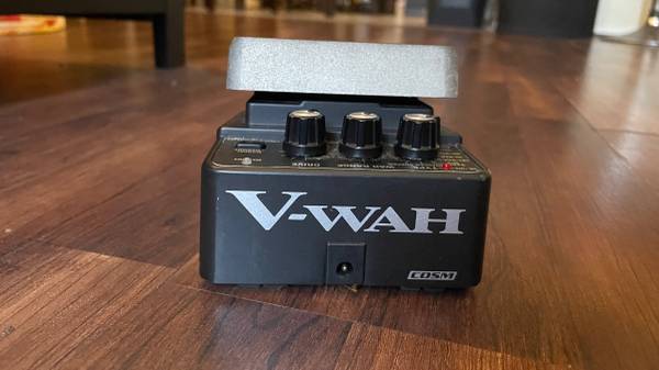 BOSS PW-10 V-Wah Guitar Effects Pedal - musical instruments - by