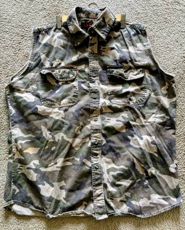 Camoflage Vest   XL      $15 1