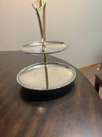 2 tiered candy dish 1