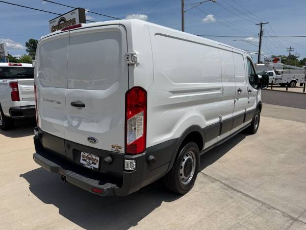 2017 Ford Transit T350 Extended - Photo 3