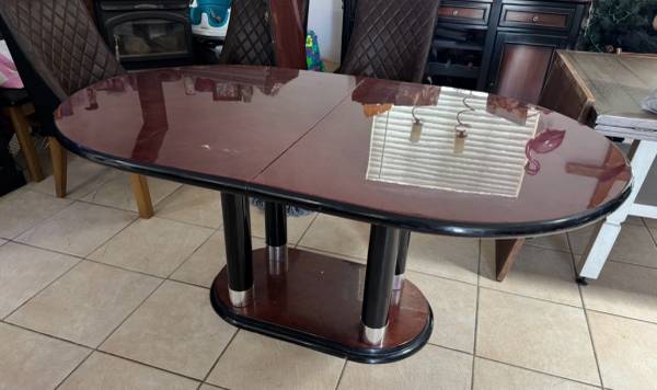 Oval Dining Table 1