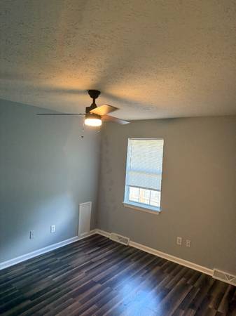 $1125.00 / 2br - 948ft2 - Charming 2BR Townhouse in Lynchburg | 1.5 Bath | Available 09/2025 | $63851970855427123