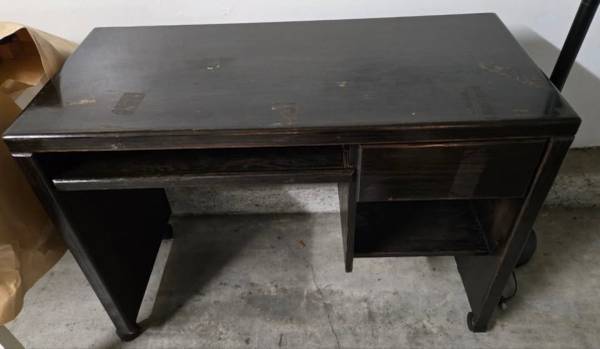 Computer desk with tray, drawer and shelf 1