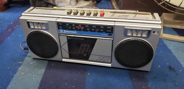 Emerson CTR 927 AM/FM Cassette Boombox Radio 1