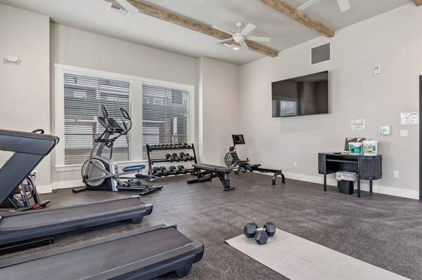 $1,775 / 2br - 1169ft2 - Ultimate Comfort with In-Home Washers and Dryers63665009061633121