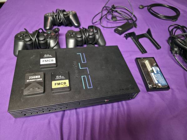 PS2 Bundle (Model: 39001) READ DESCRIPTION! 1