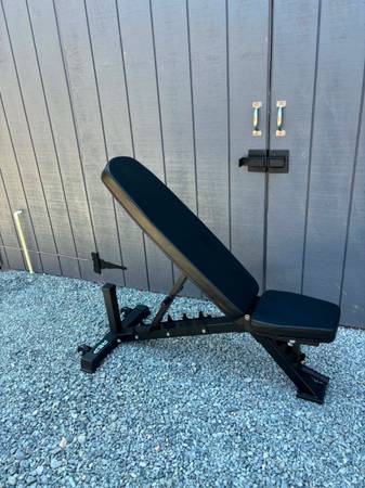 Weight Bench 1