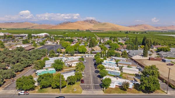 $575 / 1br - RV or Mobile Home Space – Move-In Ready – Kaweah MHP (Exeter, CA) (715 S Kaweah Ave,)63809838528897120