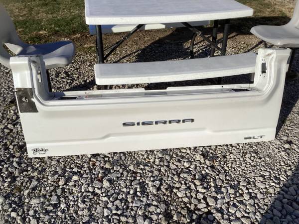 2019-24 GMC Sierra Lower Tailgate Shell Oem 1