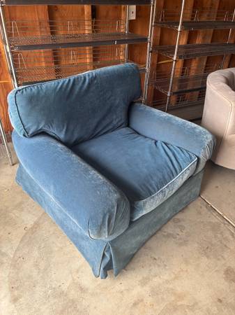 comfortable chair 1