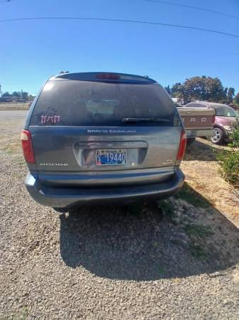 2002 Dodge Grand caravan - $1,500 (Albany)63470783123841122