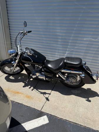 2014 Honda shadow 750cc clean title