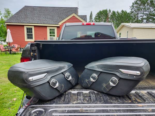 1997 Harley Davidson hard leather bags 1