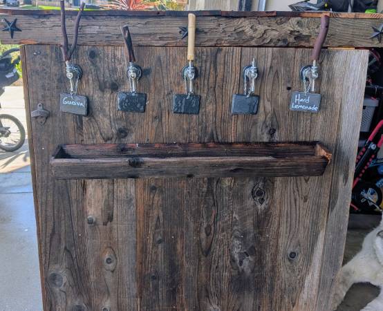 Keezer for beer - 5 Taps 1