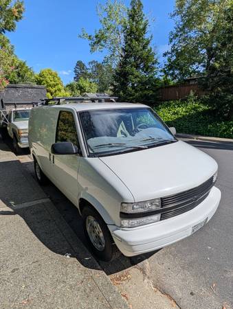 2005 Chevrolet Astro - Photo 4