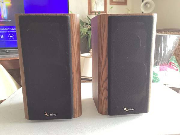 705 – Vintage Infinity RS 1001 Bookshelf Speakers - electronics