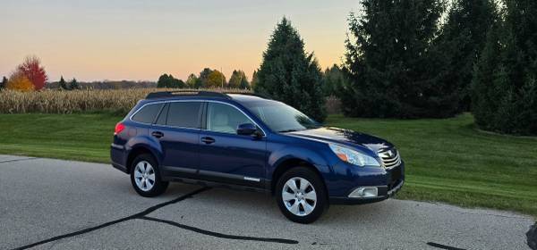 2011 Subaru Outback Awd 1